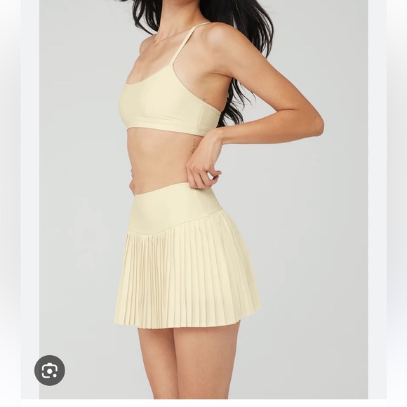 Crop top & Skirt - Picture 1 of 7